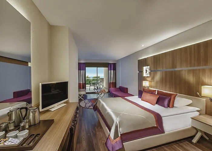 Delphin Botanik Hotel Okurcalar