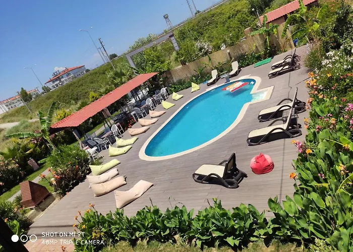 Nostalgia World Otel Kızılot