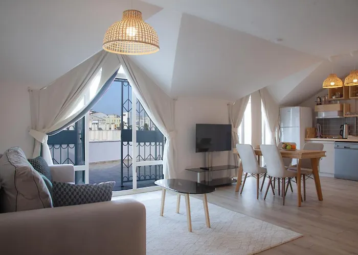 Mavi Avlu - Main Square Old Town Apartment Antalya