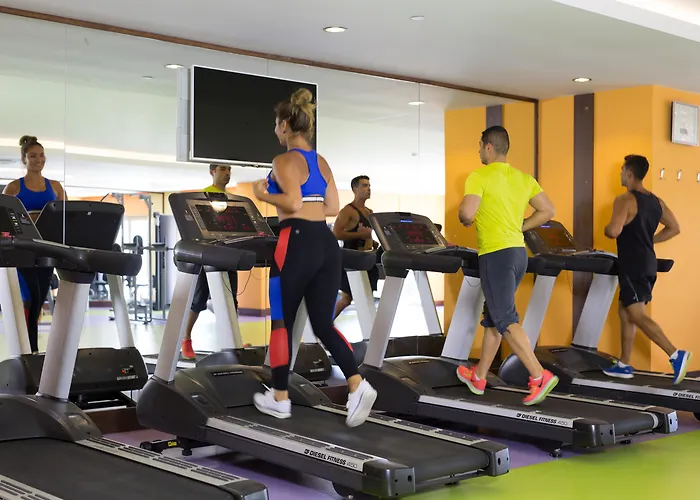 Royal Taj Mahal Hotel Sidé