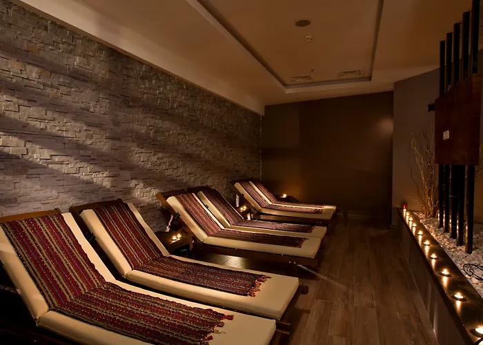 Готелі в Анталія