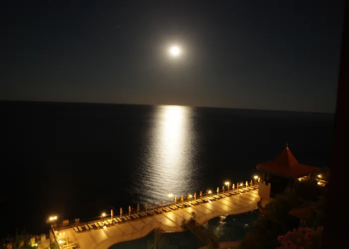 Utopia World Kargicak 