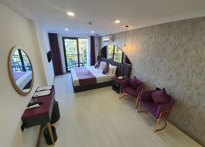 Karikatür Bi Hotel Alanya