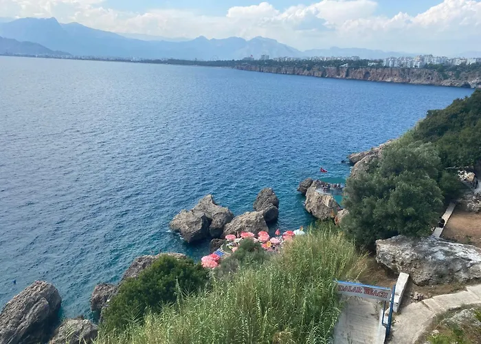 In The Middle Hotel Antalya
