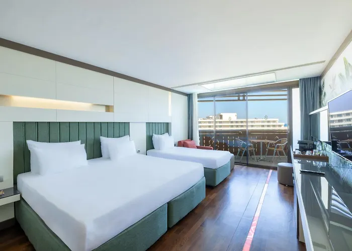 Nirvana Cosmopolitan Hotel - Convention & Sports Center Antalya