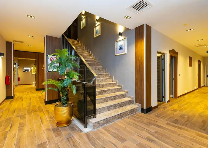 Hipodrom Hotel Döşemealtı