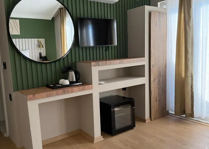 Red Castle Hotel & Pub Belek