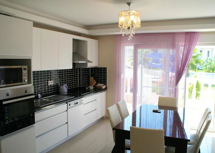 Boetiek Sadev Turizm Belek Family Villas