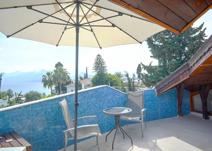 Mavi & Ani Pansiyon Antalya
