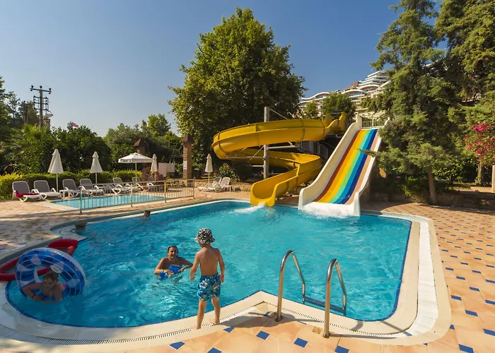 Club Dizalya Otel Konaklı