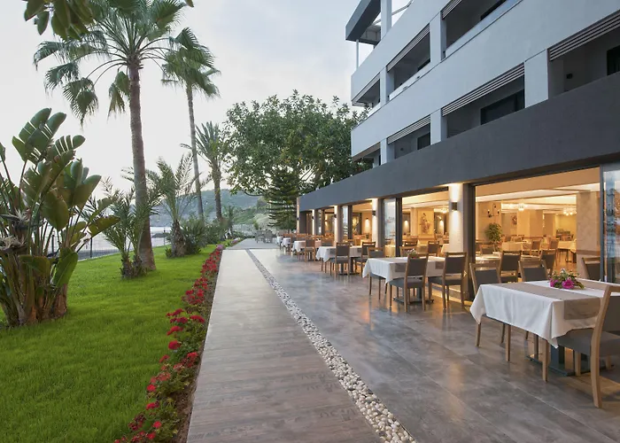 Floria Beach Hotel Alanya met golfbaan