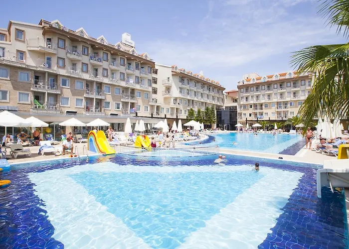 Boutique Diamond Beach Hotel & Spa Side
