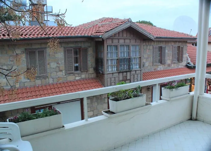 Huzur Motel Side