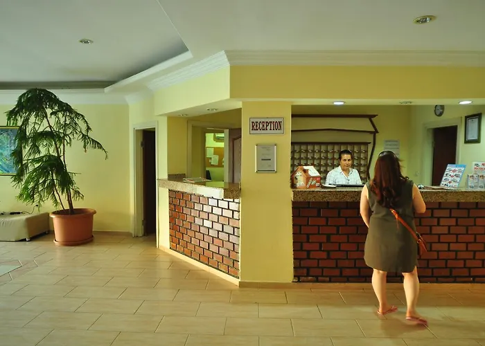 Dynasty Side Hotel