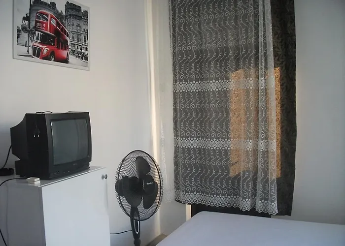 Aydın Otel Pansiyon Antalya