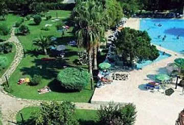Belinda Hotel Side